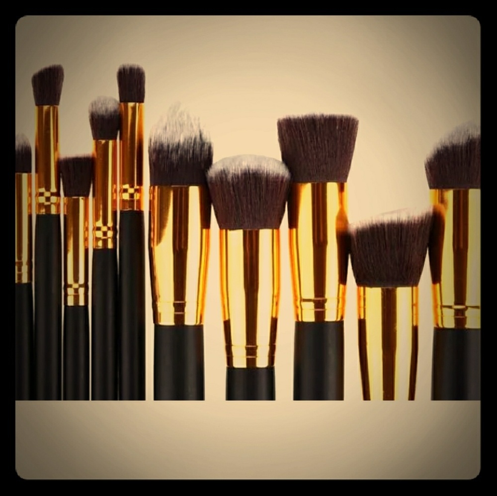 🆕Professional 10pc Set of Makeup Brushes🔥